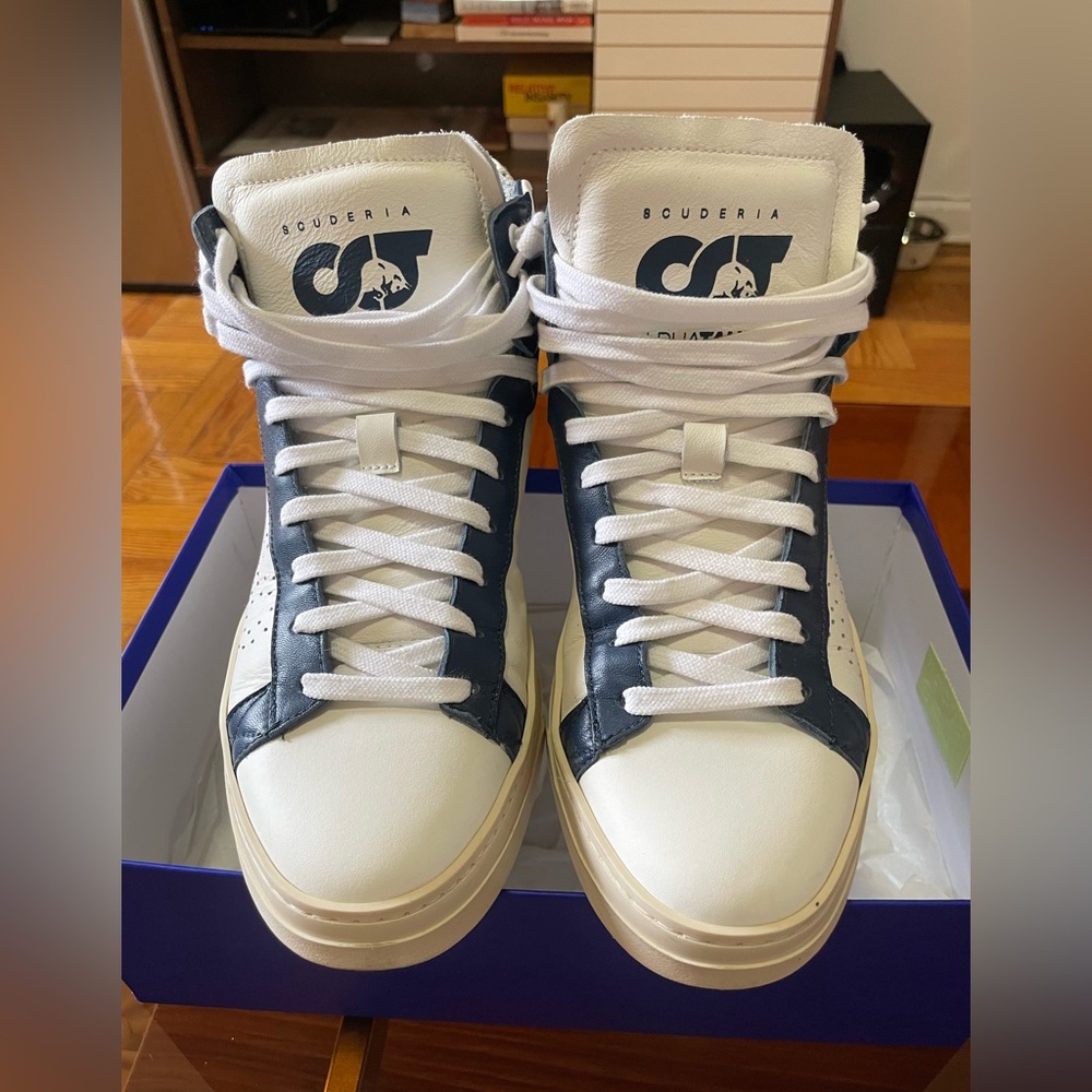 P448-like new sneakers